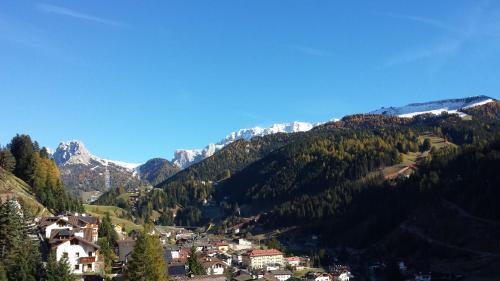 Hotel Garni Gardena - Appartments Santa Cristina Val Gardena Dış mekan fotoğraf