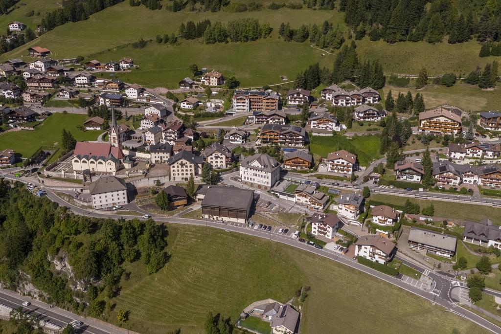 Hotel Garni Gardena - Appartments Santa Cristina Val Gardena Dış mekan fotoğraf