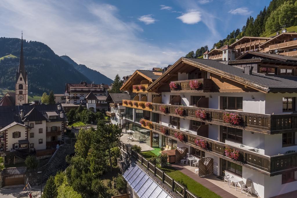 Hotel Garni Gardena - Appartments Santa Cristina Val Gardena Dış mekan fotoğraf