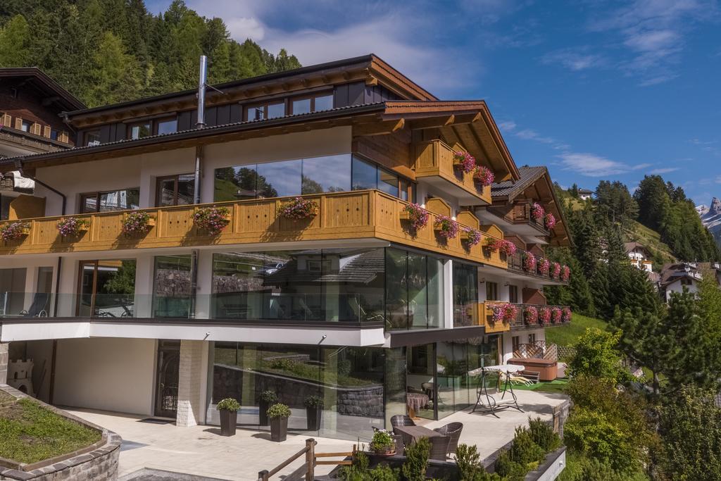 Hotel Garni Gardena - Appartments Santa Cristina Val Gardena Dış mekan fotoğraf